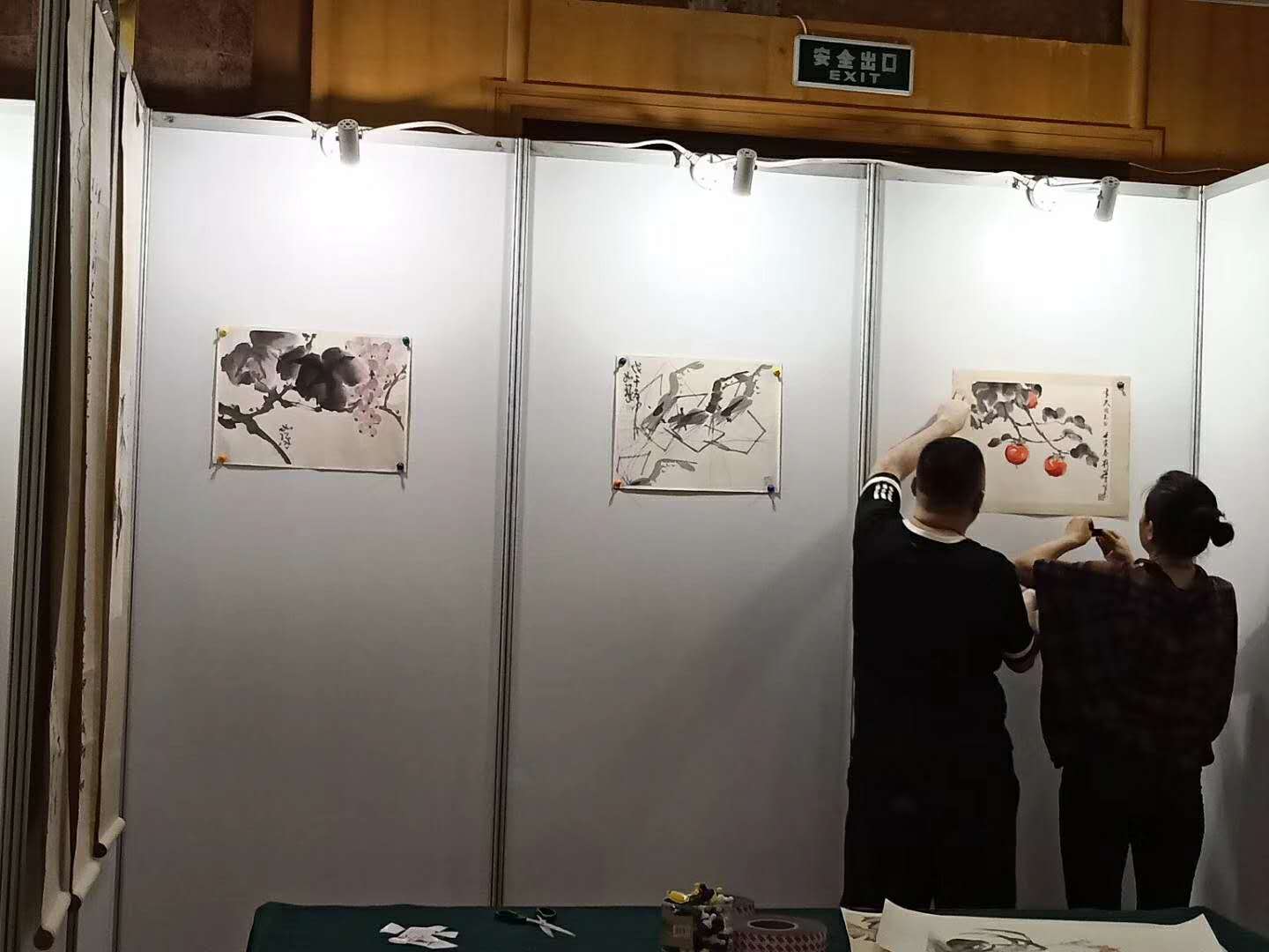 廣西六一兒童節(jié)展板廠家出租，掛畫(huà)貼畫(huà)展板優(yōu)惠出租