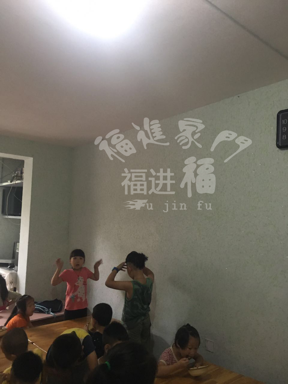 幼兒園墻面涂料裝修工程免費(fèi)墊資做 福進(jìn)福負(fù)離子墻衣守護(hù)健康